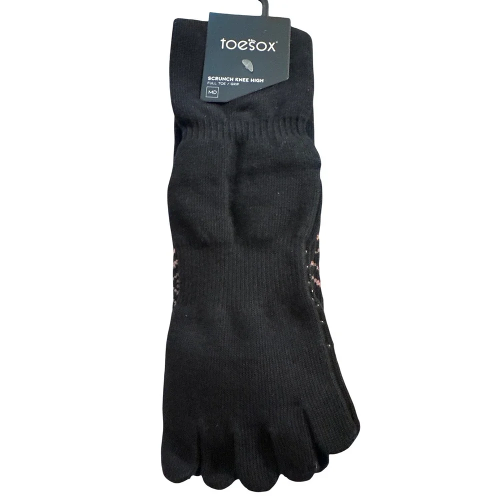 ToeSox Womens Scrunch Knee High Socks M Black Grip Pilates Yoga Ballet Core